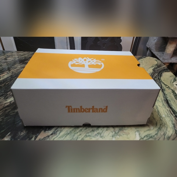 BNIB Timberland Chillberg Mid youth size 3 - Picture 9 of 10